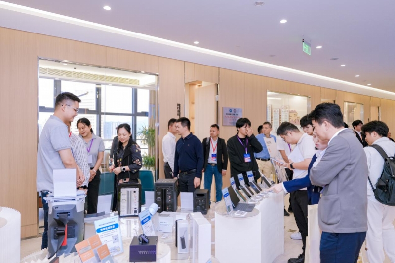 横岗 打好高质量发展“组合拳” 释放产业新商机——数字创意产品展览展示服务赋能未来